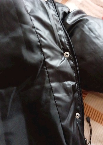 Siyah Deri Kadın Kışlık Mont, Düğmeli, Yüksek Yaka - Görsel 4