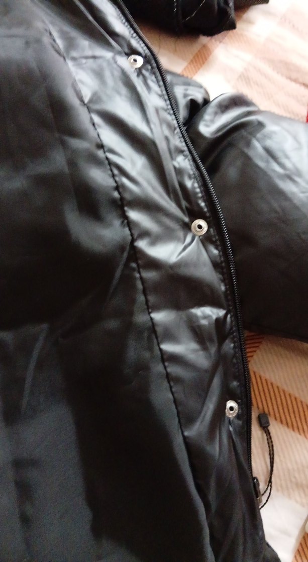 Siyah Deri Kadın Kışlık Mont, Düğmeli, Yüksek Yaka - Görsel 4