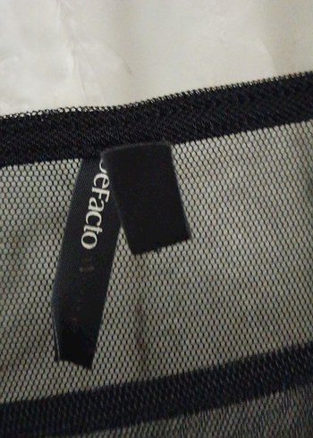 Siyah Dantel Detaylı Omuzları Açık Bluz - Görsel 10