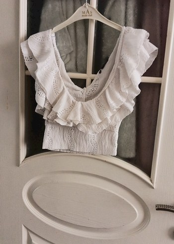 Beyaz Fırfırlı Kolsuz Keten Bluz - Görsel 2