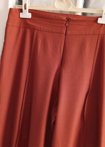 Kadın Kahverengi Pilili Midi Kumaş Pantolon - Görsel 6