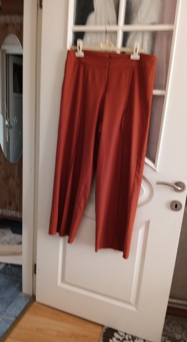 Kadın Kahverengi Pilili Midi Kumaş Pantolon - Görsel 4