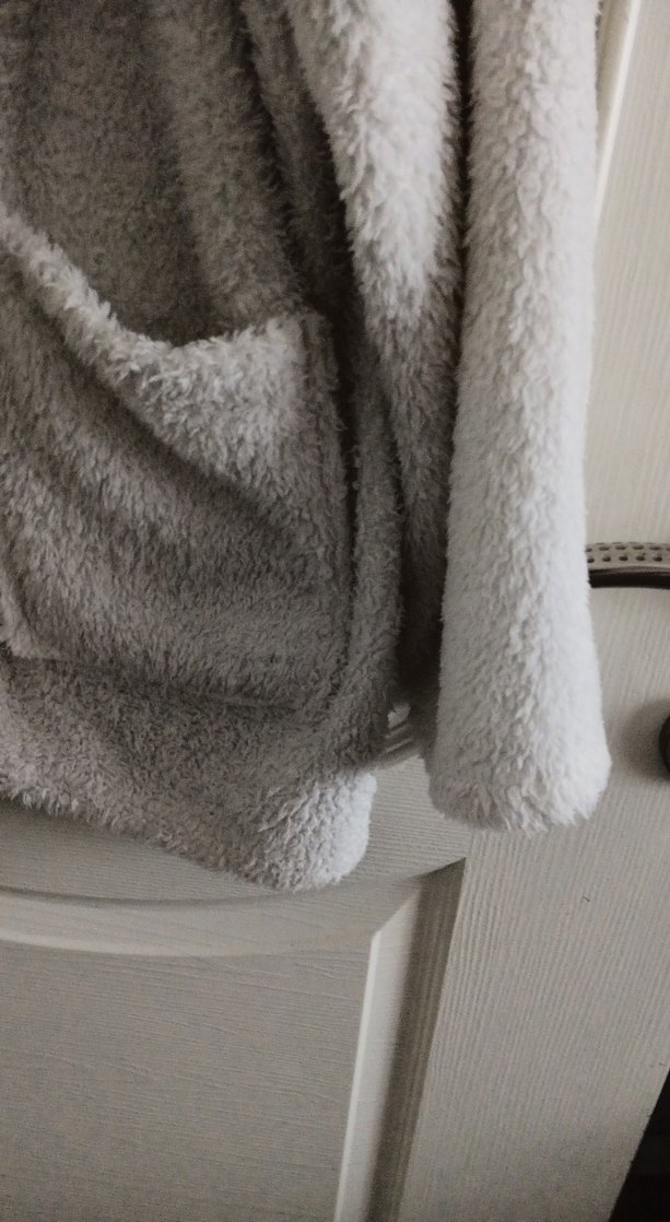 Peluş Düğmeli Beyaz Midi Kadın Ceket - Görsel 4