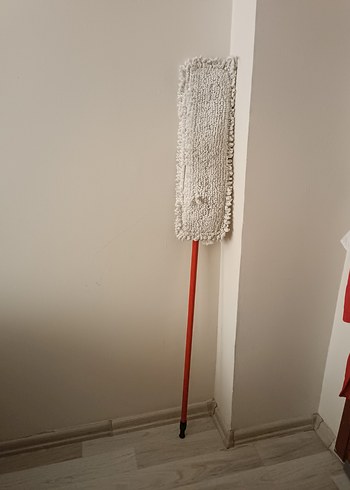 Diger Beyaz ve Gri Elektrikli Süpürge