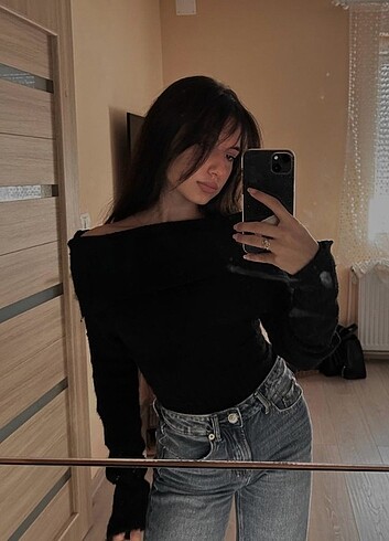 Siyah Vücuda Oturan Kayık Yaka Aesthetic Pinterest Bluz 