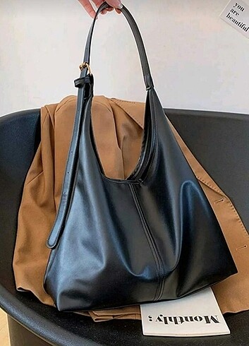 Siyah Trend Pinterest Model Askılı Kol Çantası 