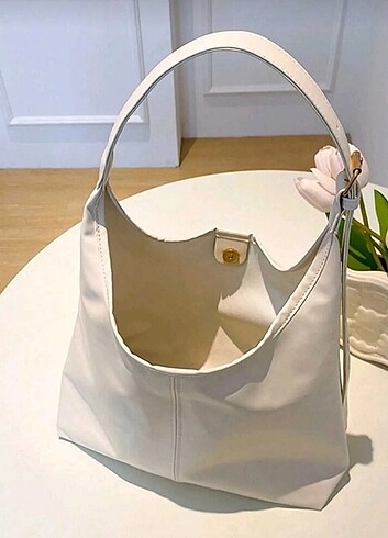 Mango Krem Büyük Boy Suni Deri Pinterest Model Çanta