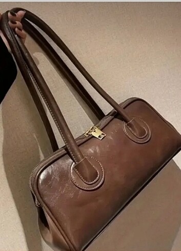 Stradivarius Kadın Vintage Acı Kahve Omuz Çantası