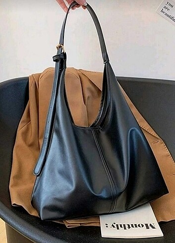 Beden (Butik Ürünüdür) Siyah Büyük Boy Suni Deri Ayarlanabilir Askılı
