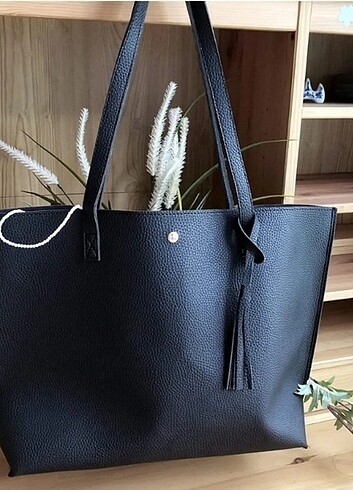 H&M (Butik Ürünüdür) Siyah Büyük Boy İçi Geniş 30x44 Cm Omuz Çantası