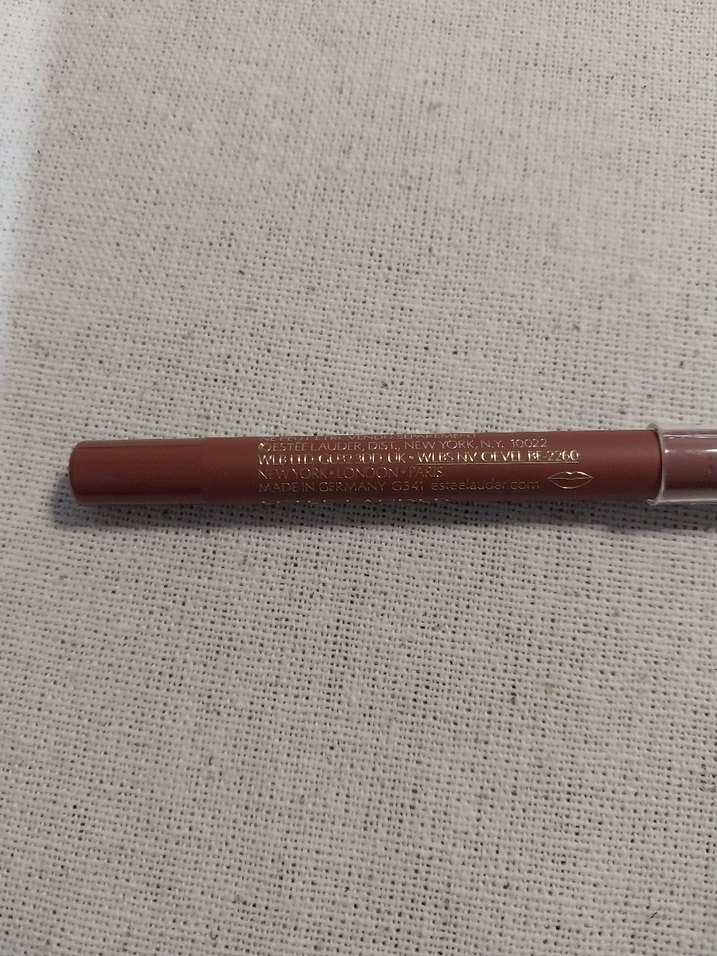 Este Lauder Dudak Kalemi - Görsel 4