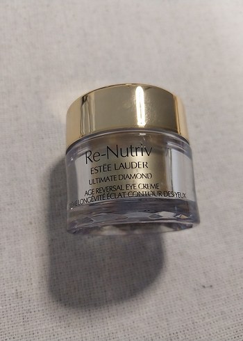 Beden Estée Lauder Göz kremi