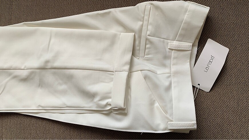 İnce Beyaz kumaş pantolon