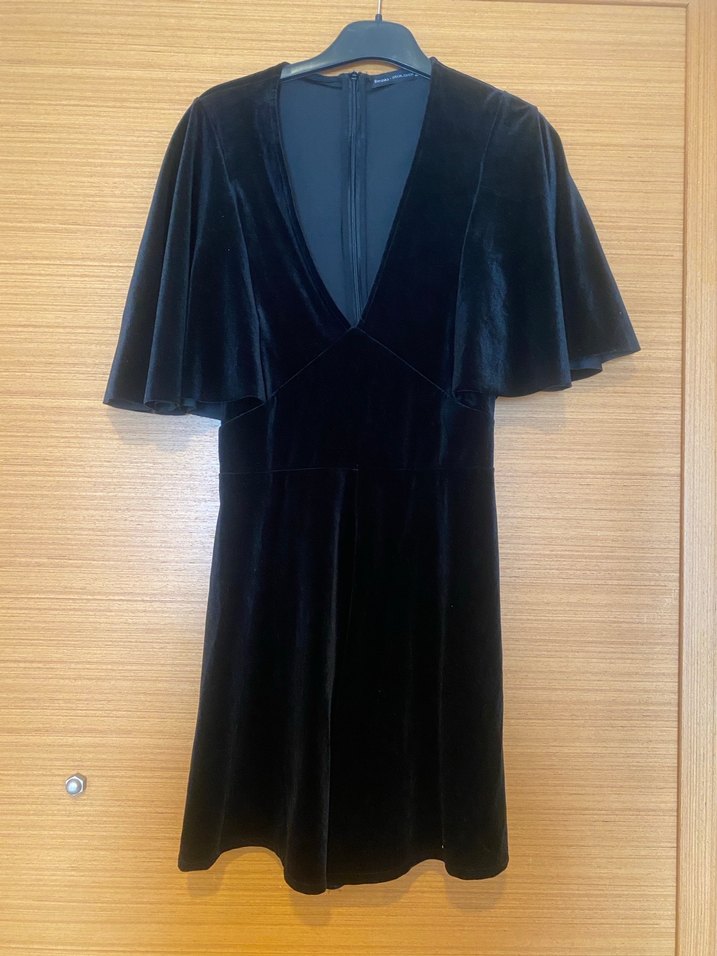 BERSHKA Siyah V Yakalı Drapeli Midi şort tulum - Görsel 2