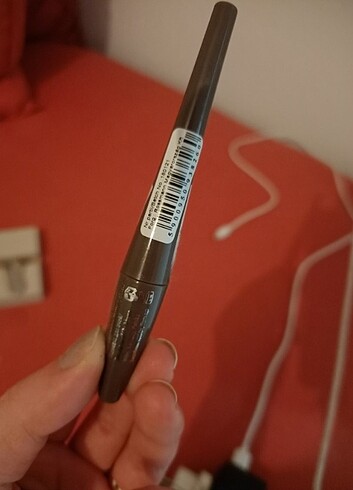 Kahverengi eyeliner 