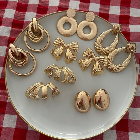 Kadın gold küpe modelleri