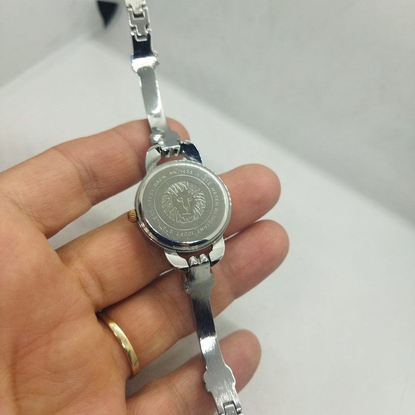 Bej Klasik Kadın Kol Saati - Görsel 5