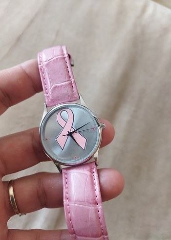 Diğer Pembe Kurdele Detaylı Kadın Kol Saati