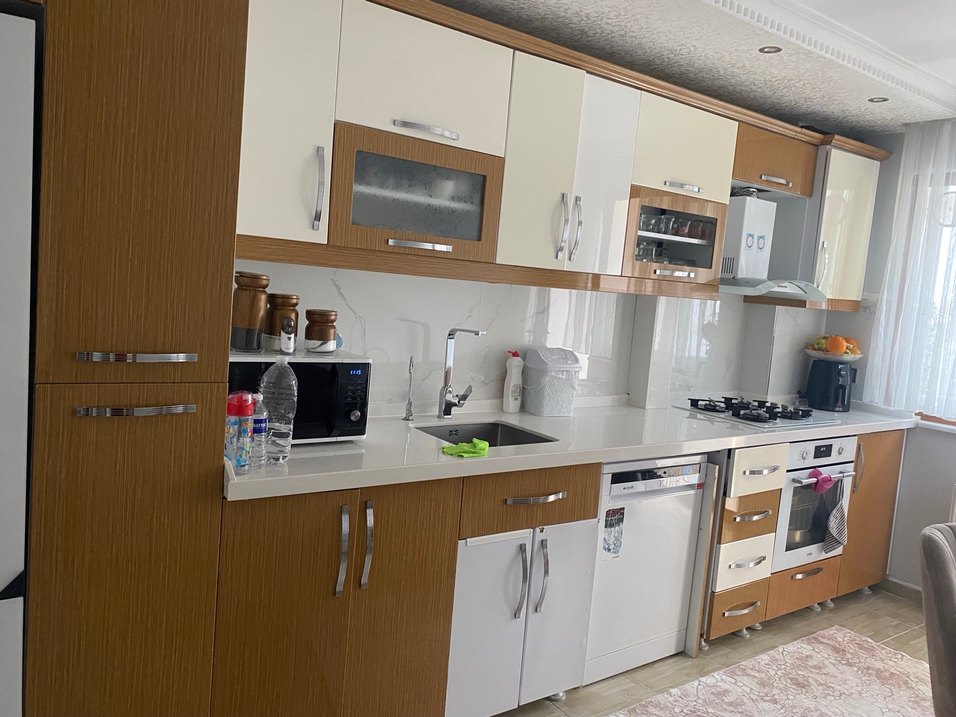 Parlak kahverengi mutfak dolabı - Görsel 3