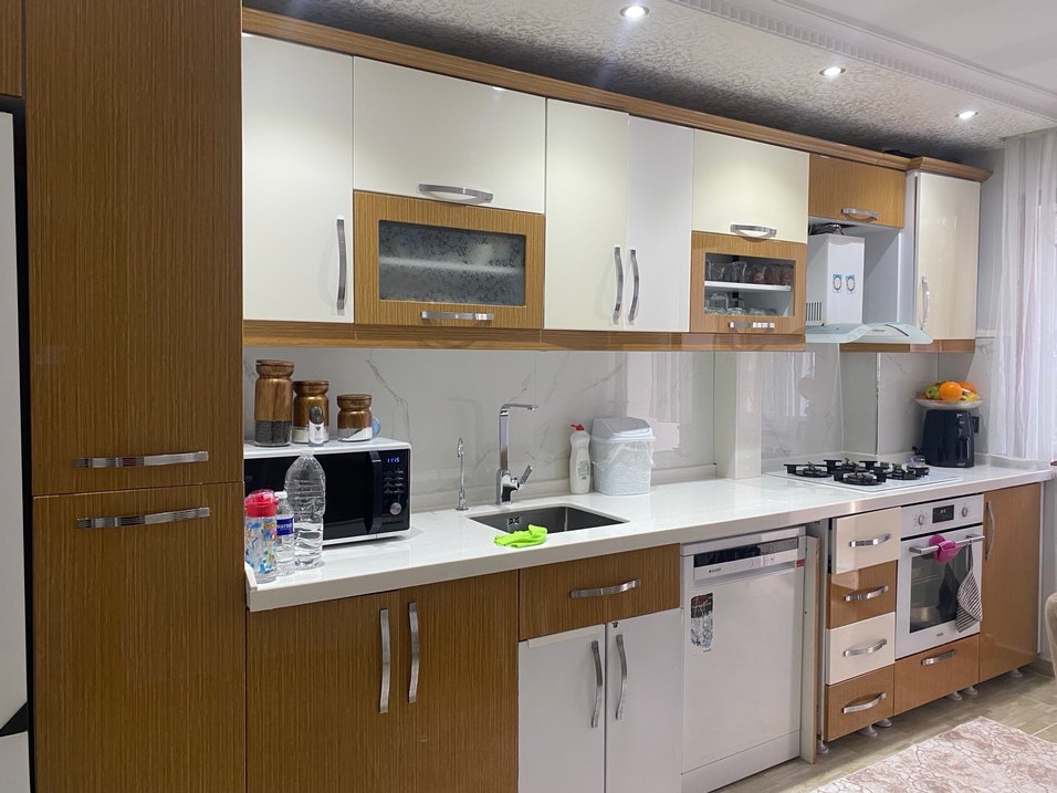 Parlak kahverengi mutfak dolabı - Görsel 2