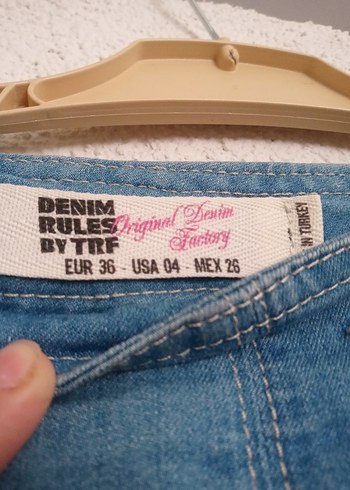 36 Beden Düğmeli Mini Kot Etek