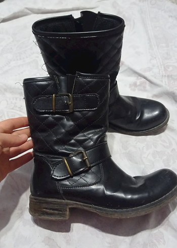 Kemer Detaylı Siyah Deri Biker Bot - Görsel 2