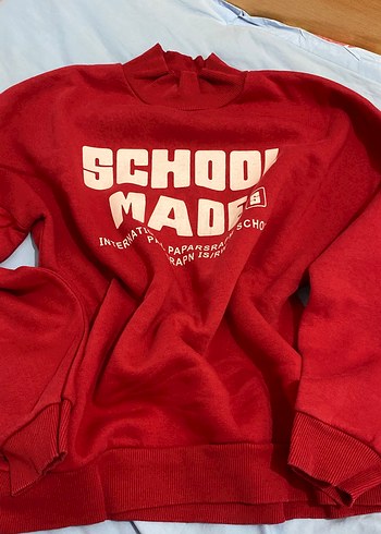 sweatshirt