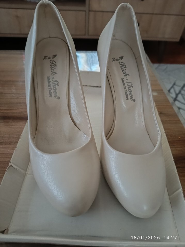 Beyaz Yüksek Topuklu Kadın Stiletto - Görsel 2