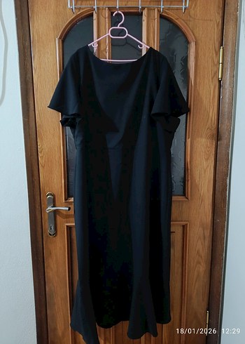 Siyah Uzun Kollu Fırfırlı Kalem Elbise - Görsel 3