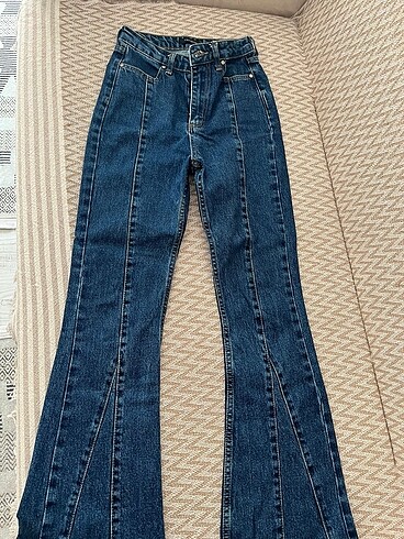 Trendyol & Milla Trendyol İspanyol paça jean