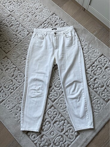 Trendyol Beyaz Mom Jean