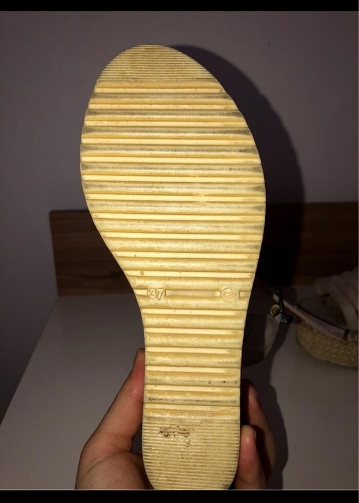 Dolgu topuk sandalet - Görsel 2