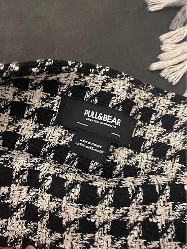 xs Beden siyah Renk pull and bear etek