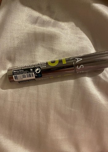Sephora Jelatinli Size Up Maskara Ultra Black