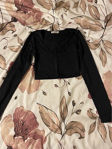 Siyah Crop Bluz