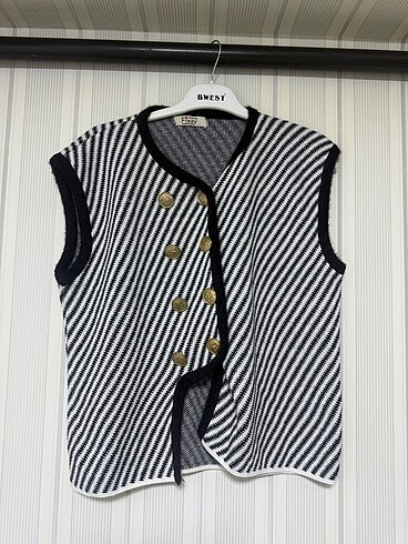 Triko crop yelek
