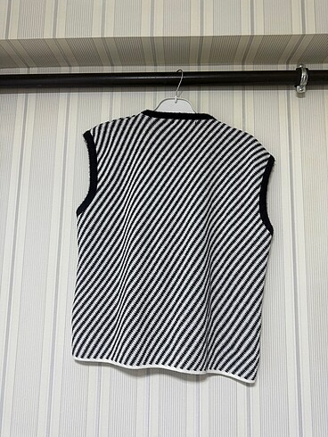 l Beden Triko crop yelek