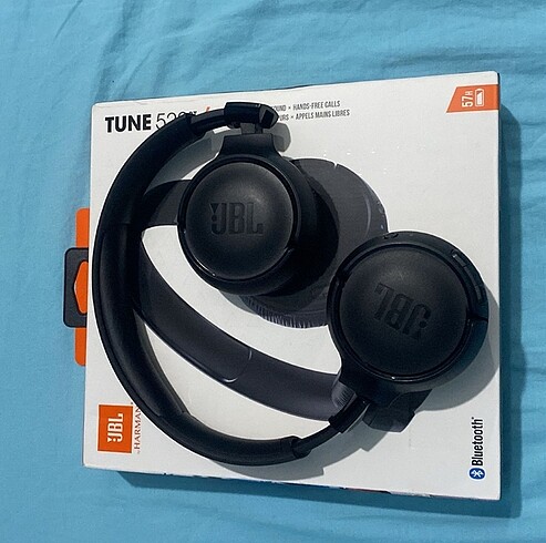 JBL Tune 520BT
