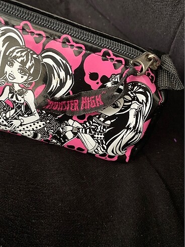  Beden Monster high kalem kutusu