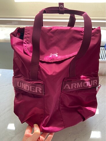 Under Armour sırt çantası