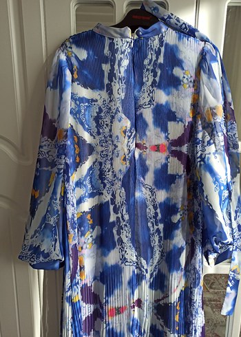 Mavi Piliseli Uzun Elbise - Görsel 4