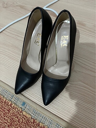 Siyah stiletto