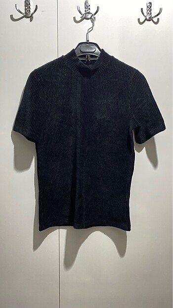 Bayan tshirt ense detaylı