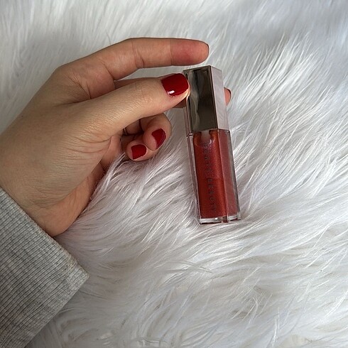  Beden pembe Renk Fenty fussy gloss