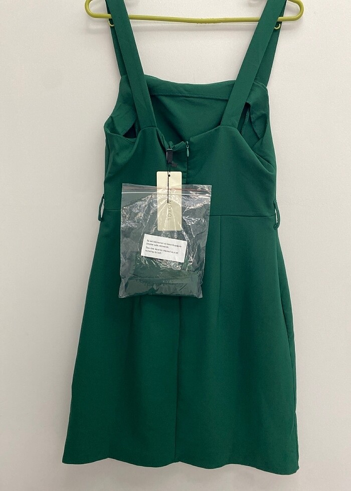 Yeşil elbise - Görsel 3