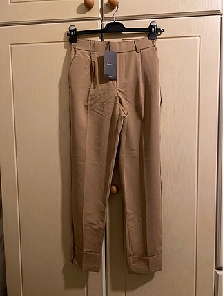 Kumaş pantalonlu