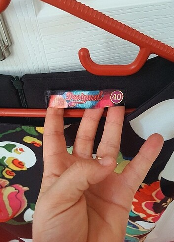 40 Beden Desigual