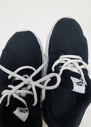 36,5 Beden siyah Renk Orjinal nike 36 no