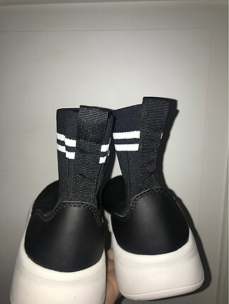 41 Beden siyah Renk Sıyah beyaz renklı ayakkabı