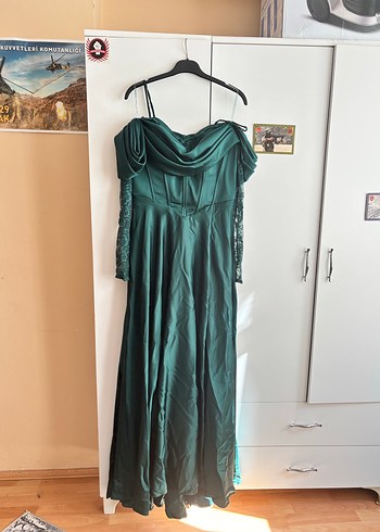 Uzun Kol Drapeli Yeşil Abiye Elbise bir kere giyildi - Görsel 2